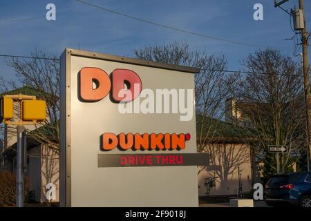 dunkin donuts drive thru near me