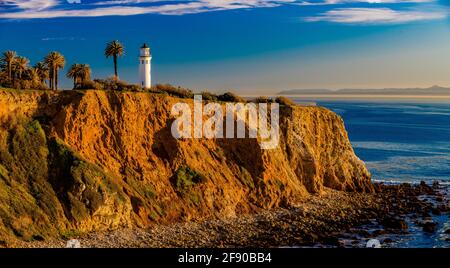 Point Vicente Lighthouse and coastal cliffs, Los Angeles, California, USA Stock Photo