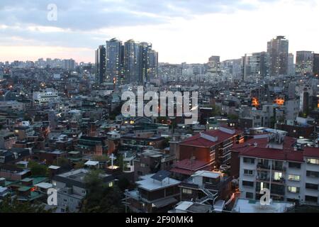 Twilight view of Seoul skyline around Noksapyeong, Seoul Stock Photo