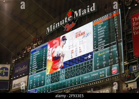 Houston Astros Fan. The Atlanta Braves defeated the Houston Astros 4-2 at  Minute Maid Park, Houston, Texas. (Credit Image: © Luis Leyva/Southcreek  Global/ZUMApress.com Stock Photo - Alamy