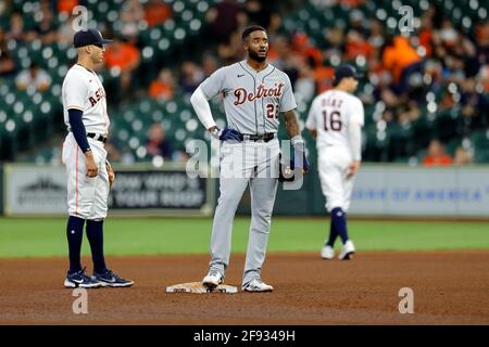 Cleveland, United States. 10th Aug, 2023. Toronto Blue Jays Danny Jansen  (9) sits on second base during a Cleveland Guardians pitching change in the  sixth inning at Progressive Field in Cleveland, Ohio