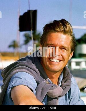 GEORGE PEPPARD (1928-1994) American film actor about 1960 Stock Photo