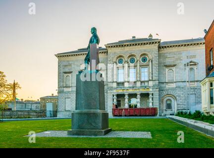 Sunset view of the National gallery of Ireland, Dublin Stock Photo