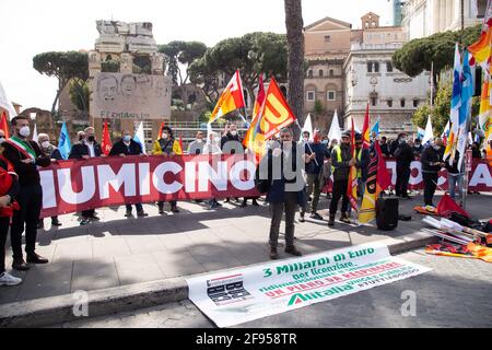 Rome, Italy. 16th Apr, 2021. Demonstration organized by Alitalia workers in Via dei Fori Imperiali in Rome, Italy to protest against risk of layoffs and dismemberment of the company on April 16, 2021. (Photo by Matteo Nardone/Pacific Press/Sipa USA) Credit: Sipa USA/Alamy Live News Stock Photo