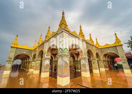 Myanmar, Mandalay, Mandalay Hill with the Su Taung Pyi Pagoda Stock Photo