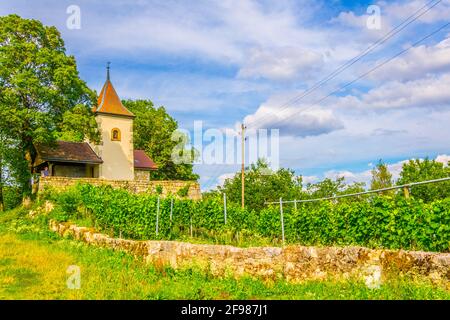 A chapel near Tüscherz situated behind vineyards of Bielersee, Switzerland Stock Photo