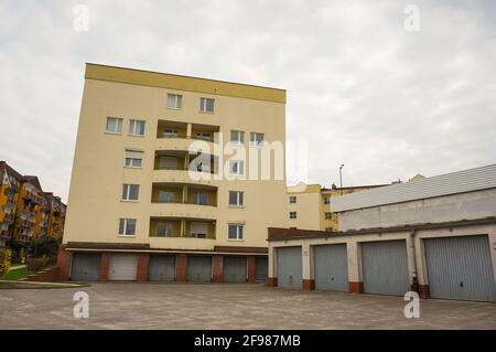 Khutir, Ukraine - 8 Mai 2016: Bouteille De 700 Ml De Café Alcool Élite En  Couche De Liqueur Sheridan Lors D'une Réception De Mariage Banque D'Images  et Photos Libres De Droits. Image 56314120