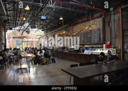 The interior of Daelim Changgo warehouse cafe in Seongsu (Seongsu-don), a hip area of the South Korean capital known as 'the Brooklyn of Seoul', Korea. Stock Photo