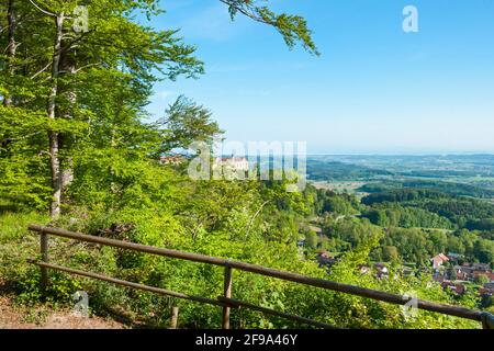 Germany, Baden-Wuerttemberg, Heiligenberg, view from the Bellevueplatz viewpoint to Heiligenberg Castle and the Linzgau. Stock Photo