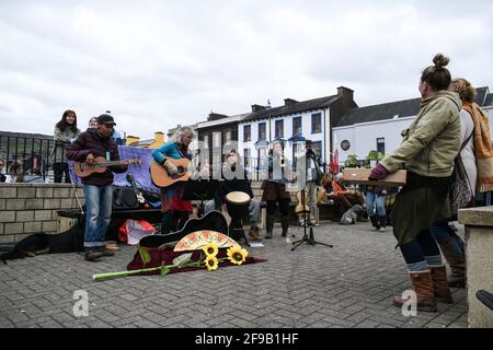 Bantry, West Cork, Ireland. 17th Apr, 2021. As the travel restrictions were eased, many people were seen at the Bantry market this Friday. Credit: Karlis Dzjamko/Alamy Live News Stock Photo