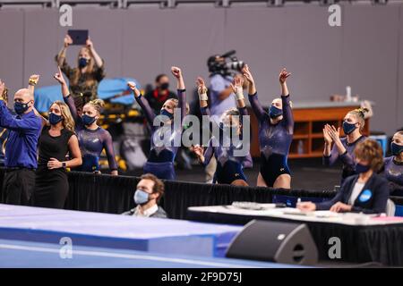 Fort Worth, TX, USA. 17th Apr, 2021. Michigan's Team celebrates at the Finals of the 2021 NCAA Women's National Collegiate Gymnastics Championship at Dickies Arena in Fort Worth, TX. Kyle Okita/CSM/Alamy Live News Stock Photo