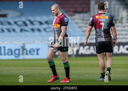 LONDON, UNITED KINGDOM. 17th, Apr 2021. Mike Brown of Harlequins during Gallagher Premiership Rugby Match between Harlequins vs Worcester Warriors at Twickenham Stoop Stadium on Saturday, 17 April 2021. LONDON ENGLAND.  Credit: Taka G Wu/Alamy Live News