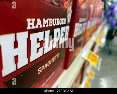 Augusta, Ga USA - 01 21 21: Hamburger helper box on a grocery store shelf Stock Photo