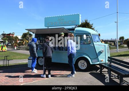 17th April 2021 Great yarmouth sea front promenade.old french delivery van converted to selling hot/cold drinks and food Stock Photo