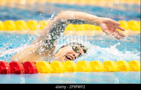 Berlin, Germany. 18th Apr, 2021. Swimming, Olympic qualification, final, 800 metres freestyle, women, swimming and diving hall at Europa-Sportpark: Sarah Köhler of SG Frankfurt swims to victory. Credit: Andreas Gora/dpa/Alamy Live News Stock Photo