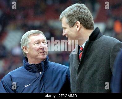 MAN UTD V SOUTHAMPTON 31/1/2004  Alex FERGuson AND DAVID GILL PICTURE DAVID ASHDOWNPREMIER LEAGUE FOOTBALL Stock Photo