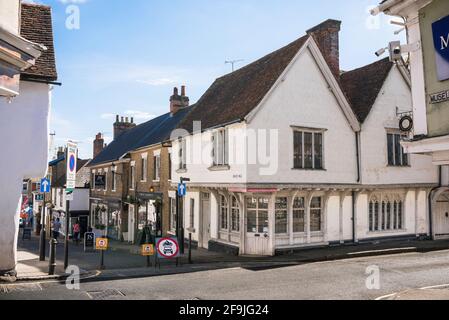 Traditional Essex town, view of a typical late medieval building sited on the corner of Church Street and Market Hill in Saffron Walden, Essex, UK Stock Photo