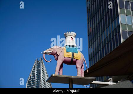The iconic elephant statue at Elephant and Castle in South East London ...