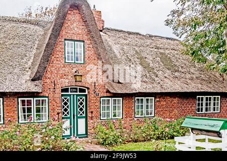Thatched frisian Cottage on the Island of Sylt; Friesenhaus auf Sylt Stock Photo