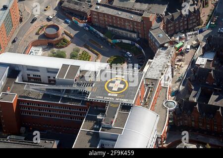 Leeds General Infirmary, Jubilee Wing Entrance Stock Photo - Alamy