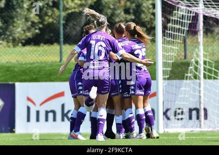 Fiorentina Femminile players celebrate the goal during ACF Fiorentina  femminile vs Inter, Italian Soccer Serie A Women Championship, Florence,  Italy Stock Photo - Alamy