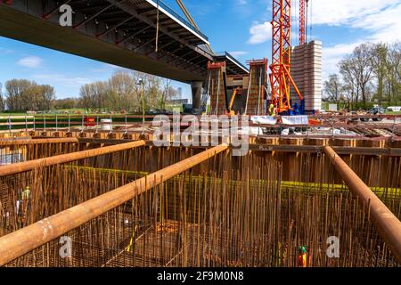New construction of the Neuenkamp motorway bridge on the A40, over the river Rhine near Duisburg, construction of the bridge piers, the new bridge is Stock Photo