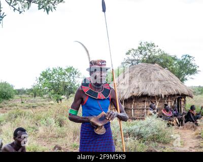 Tribal chief posing in village. The Pokot people (also spelled Pökoot) live in West Pokot County and Baringo County in Kenya Stock Photo