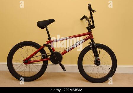 BMX Bike July 2002BMX Bike July 2002 July 2002 BMX bikes- GT