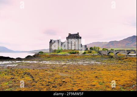 Dornie, near Kyle of Lochalsh, Northwest Highlands, Scotland, United Kingdom. Eilean Donan Castle, the most famous of all Highland castles. Stock Photo