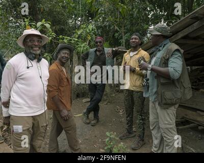 DELROY LINDO, SPIKE LEE, CLARKE PETERS, JONATHAN MAJORS and NORM LEWIS in DA 5 BLOODS (2020), directed by SPIKE LEE. Credit: 40 ACRES & A MULE FILMWORKS / Album Stock Photo