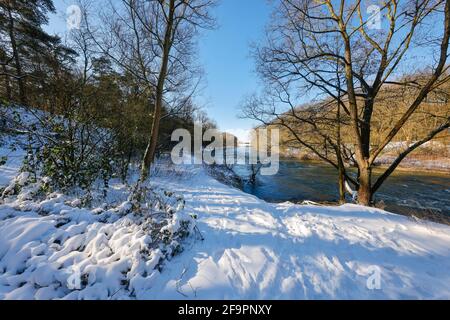 11.02.2021, Marl, North Rhine-Westphalia, Germany - Sunny winter landscape in the Ruhr area, ice and snow at the Lippe. 00X210211D048CAROEX.JPG [MODEL Stock Photo