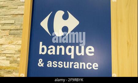 Bordeaux , Aquitaine  France - 12 28 2020 : carrefour banque et assurance logo and text sign of french bank and insurance supermarket Stock Photo