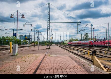 21 May 2019 Dresden, Germany - Dresden Hauptbahnhof - the main railway station. Outdoor benches for passengers. Views from platform Stock Photo