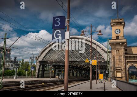 21 May 2019 Dresden, Germany - Dresden Hauptbahnhof - the main railway station. Translucent roof of Teflon-coatet glass-fibre membranes Stock Photo