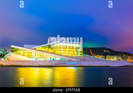 Night view of opera house in oslo Stock Photo