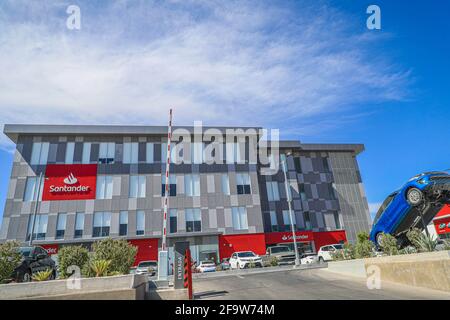 Santander Bank. Santander México business building on Vado del Rio in Hermosillo, Sonora, Mexico ... (Photo By Luis Gutierrez / Norte Photo) ...  Banco Santander. Edificio de negocios del Santander México en el Vado del Rio en Hermosillo, Sonora, Mexico ... (Photo By Luis Gutierrez / Norte Photo) ... Stock Photo