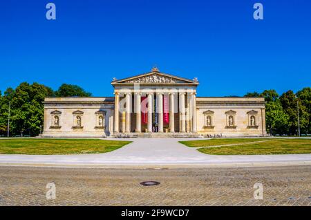 MUNICH, GERMANY, AUGUST 20, 2015: The Glyptothek, a museum commissioned by the Bavarian King Ludwig I to house his collection of Greek and Roman sculp Stock Photo