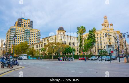 VALENCIA, SPAIN, DECEMBER 30, 2015: traffic on the carrer de xativa boulevard in the spanish city valencia during sunny day in december Stock Photo