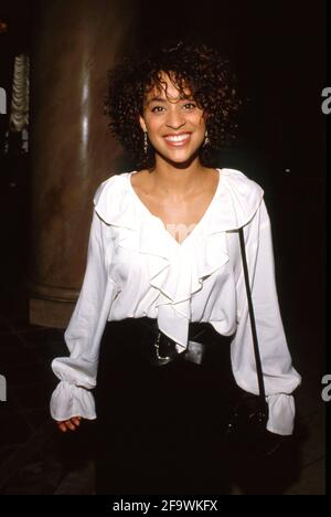 Karyn Parsons 1990 Credit: Ralph Dominguez/MediaPunch Stock Photo - Alamy