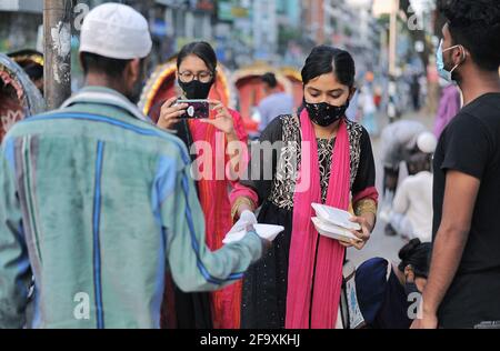 Daily life amid strict lockdown goes on in Dhaka, capital of Bangladesh. (Photo by Mercedes Menendez/Pacific Press) Stock Photo