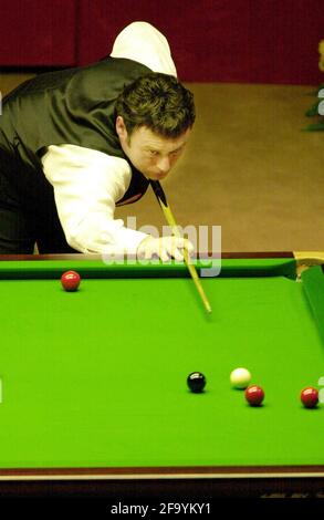 Jimmy White Snooker Player, Feb 2001in action during the Benson and Hedges Snooker Championships at Wembley Conference Centre Stock Photo