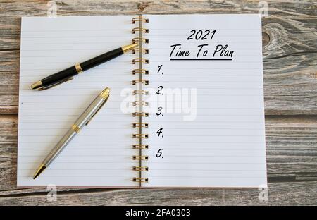 2021 time to plan written on a notebook. Stock Photo