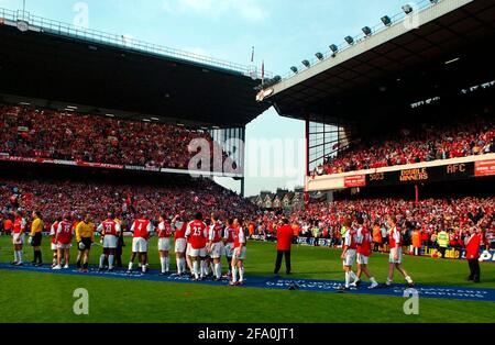 ARSENAL V EVERTON 11/5/2002 PICTURE DAVID ASHDOWN.FOOTBALL Stock Photo