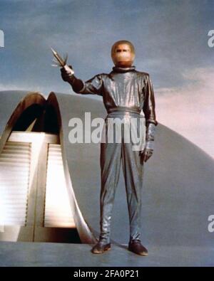 THE DAY THE EARTH STOOD STILL 1951 20th Century Fox film with Michael Rennie as the space visitor Klaatu Stock Photo