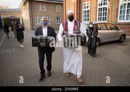 London Mayor, Sadiq Khan delivers food to a Salvation Army centre in Poplar, east London after a day of campaigning for May's London Mayoral election. Picture date: Wednesday April 21, 2021. Stock Photo