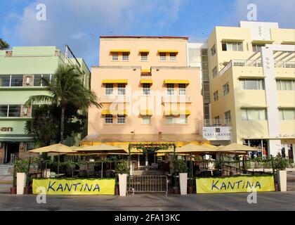 Casa Grande Suite Hotel & Kantina on the Beach restaurant on Ocean Drive, City of Miami Beach, Florida, in the Art Deco District of South Beach Stock Photo