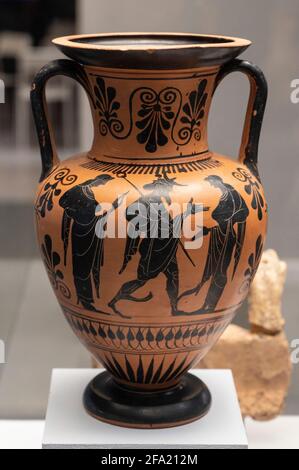 Rome. Italy. Attic black-figure amphora, 530-500 BC. Side B (pictured), Hermes between two female characters. Side A  (See Alamy ref 2FA214F), Heracle Stock Photo