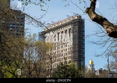 Flatiron Building under renovation, NYC, 2021 Stock Photo
