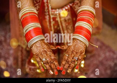 Pradeep Mehandi Art in Gulmandi,Aurangabad-maharashtra - Best Bridal Mehendi  Artists in Aurangabad-maharashtra - Justdial