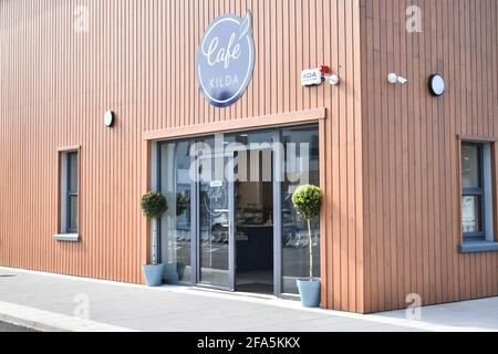 Bantry, West Cork, Ireland. 22nd Apr, 2021. Many new businesses in Bantry are thriving as the new case numbers are going down, one of the new businesses is Cafe Kilda which opened its doors on Monday. Credit: Karlis Dzjamko/Alamy Live News Stock Photo